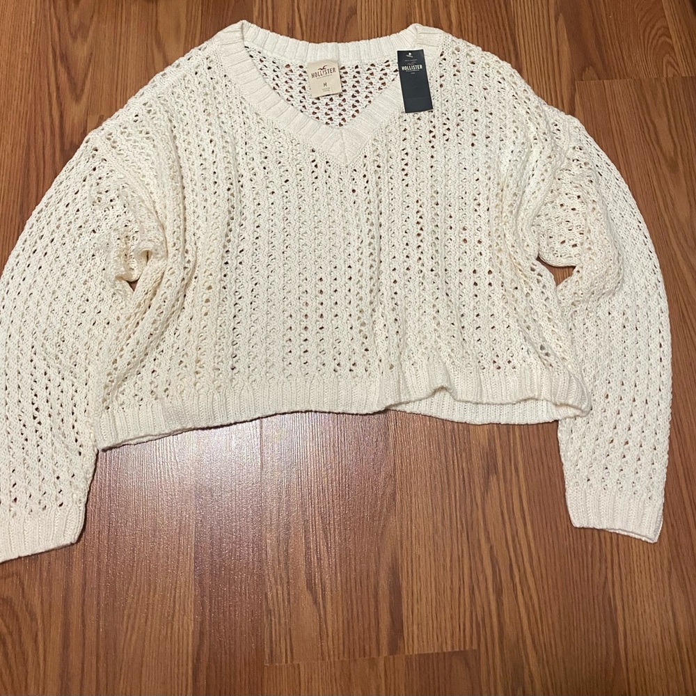 Hollister sweater -white